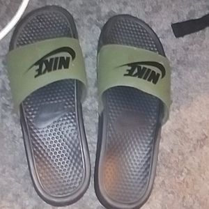 Nike slides